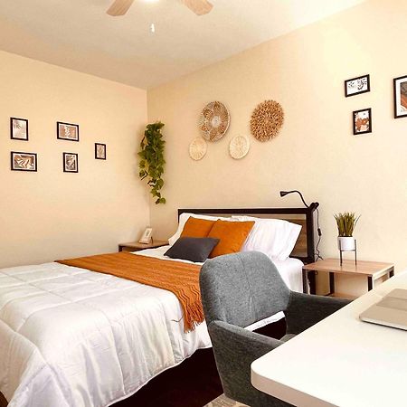 Burbank Hidden Gem Apartment Exterior photo
